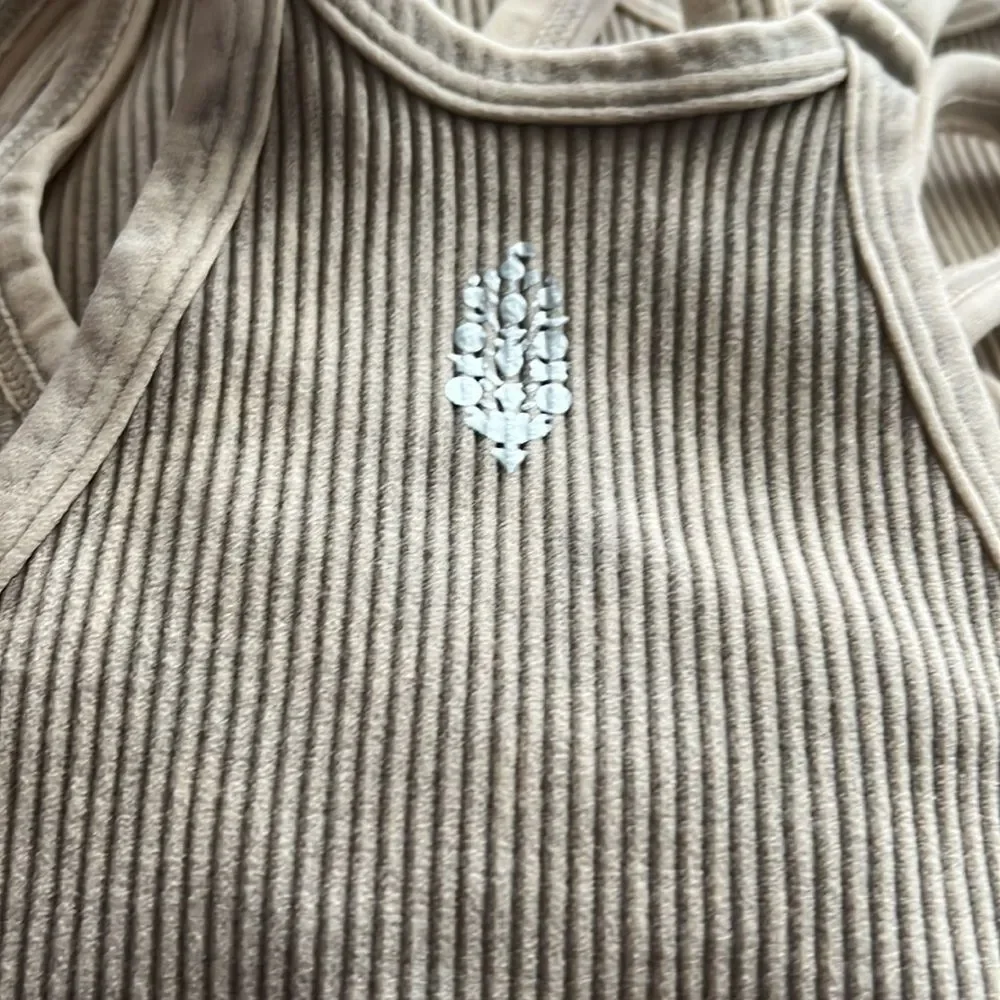 Free People Happiness Runs Ribbed Cropped Tank Top Stoned Eagle NWOT XS/S M/L - Picture 9 of 9